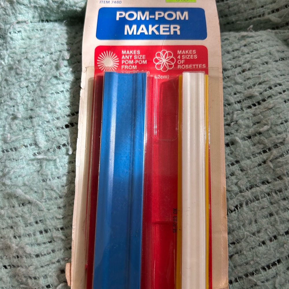 Vintage Pom Pom Maker